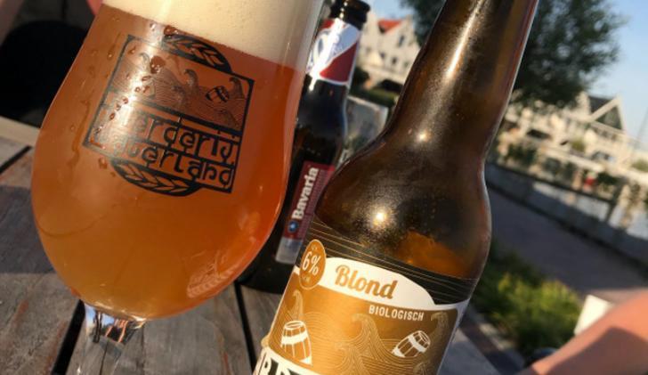 foto van het bier broeke blonde foto van het bier broeke blonde